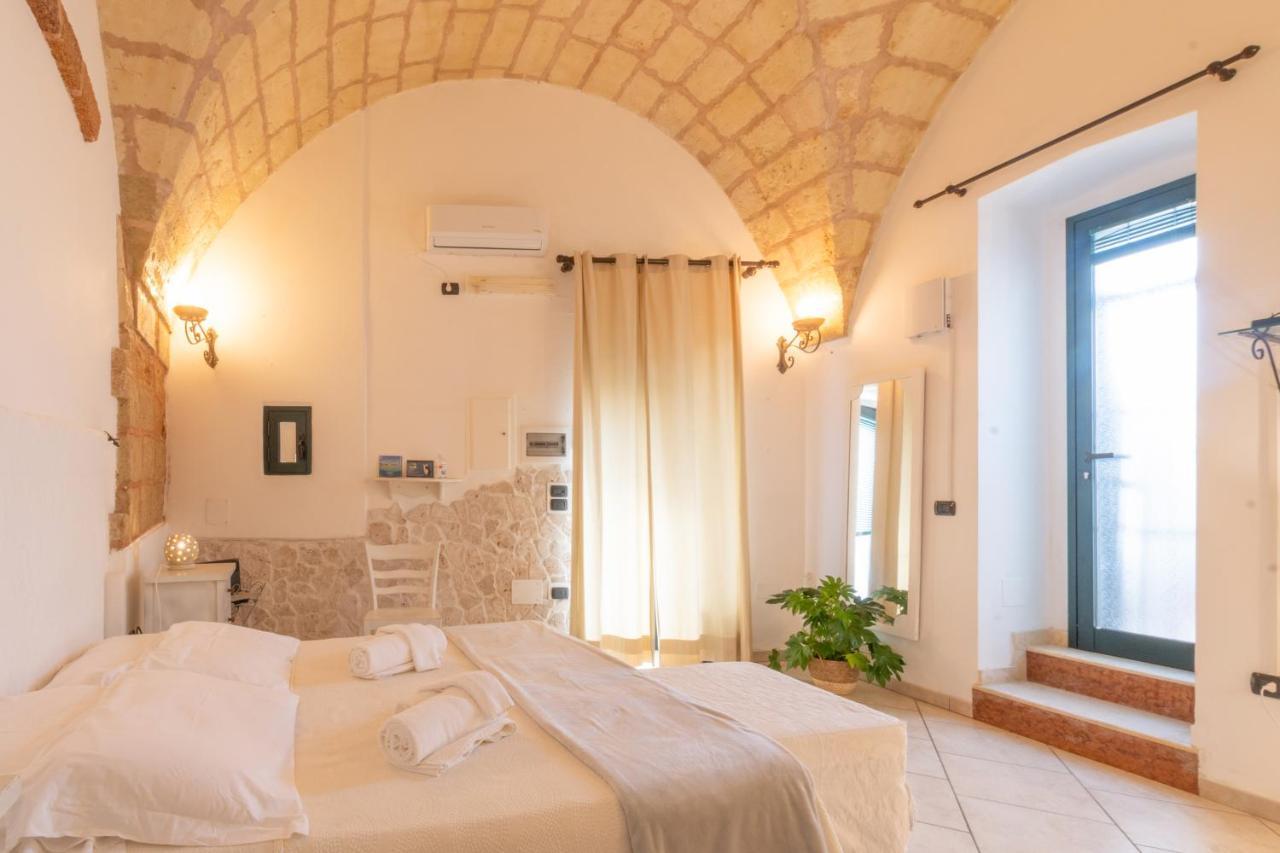 Leondari Rooms V Collection Otranto Eksteriør bilde